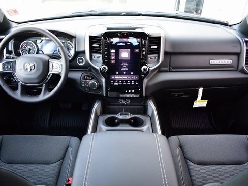 New 2026 RAM 1500 Big Horn AWD/4WD image 28