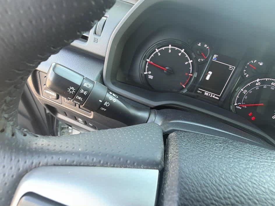 Used 2022 Toyota 4Runner SR5 Premium AWD/4WD image 16