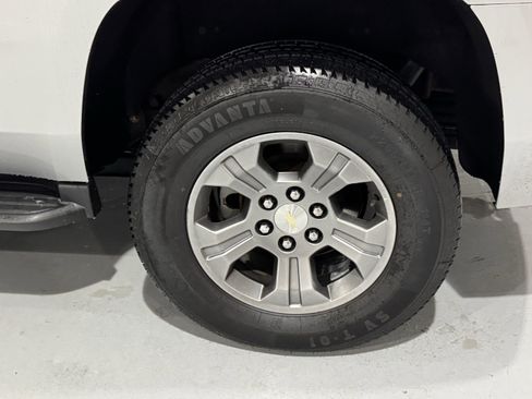 Used 2020 Chevrolet Tahoe LS image 41