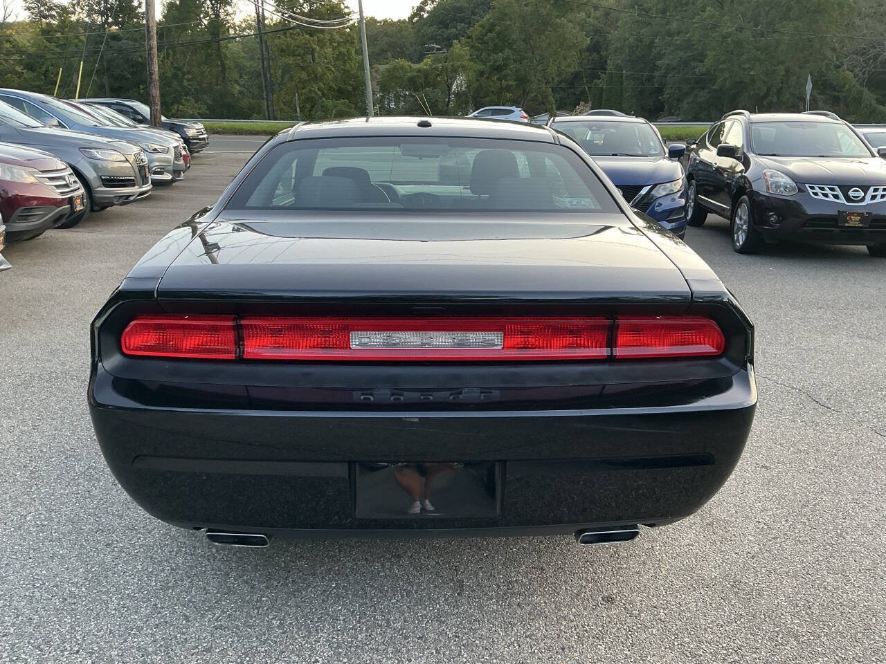 Used 2013 Dodge Challenger SXT RWD image 8