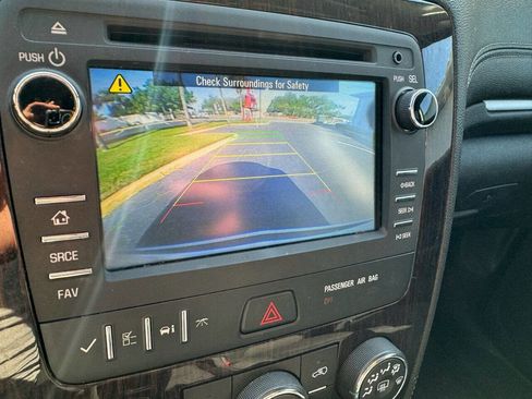 Used 2017 Chevrolet Traverse LT image 13