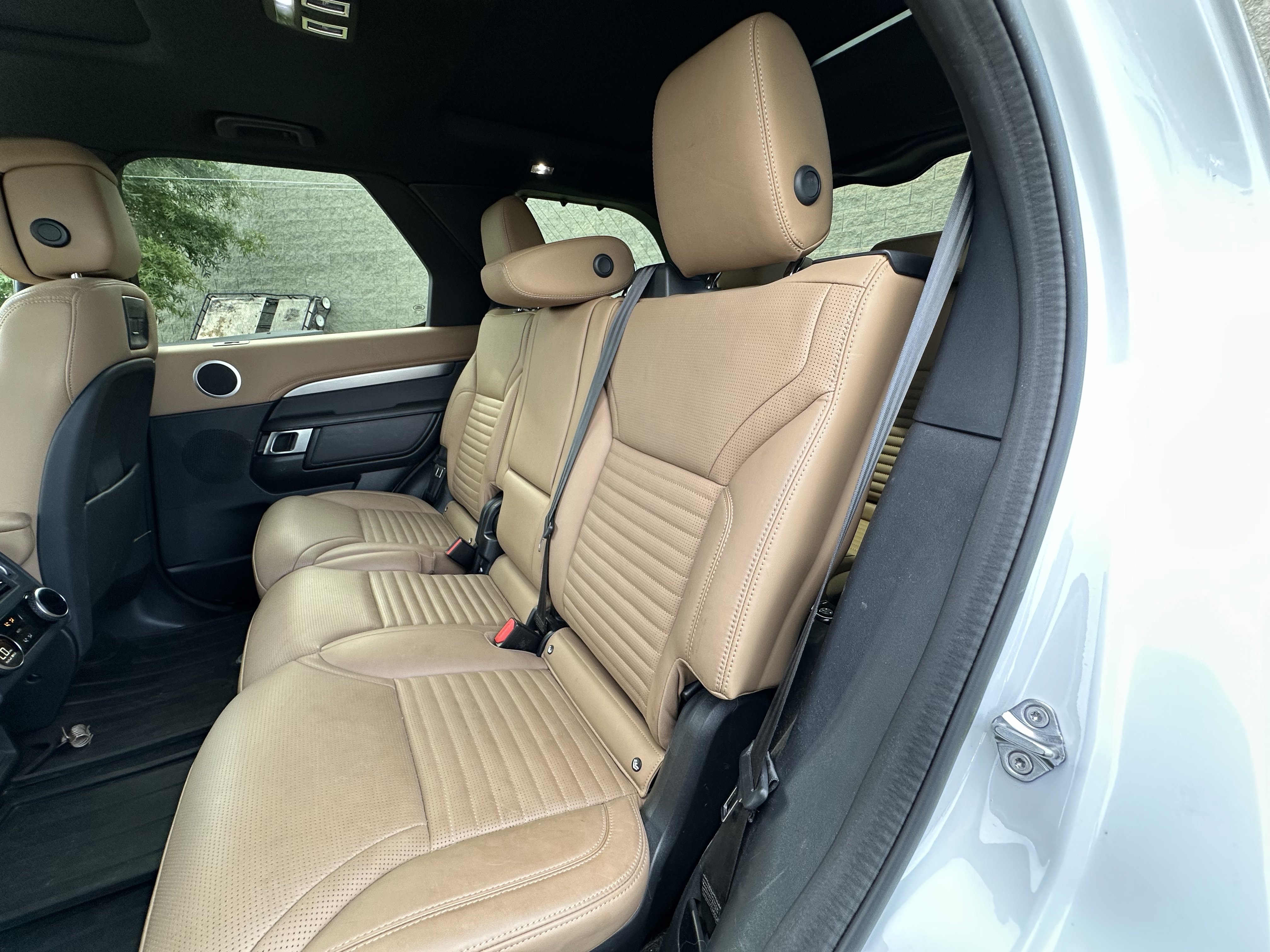 Certified 2023 Land Rover Discovery S R-Dynamic AWD/4WD image 20
