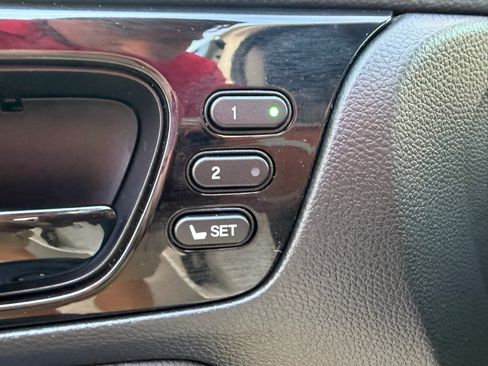 Used 2024 Honda Odyssey Touring image 11