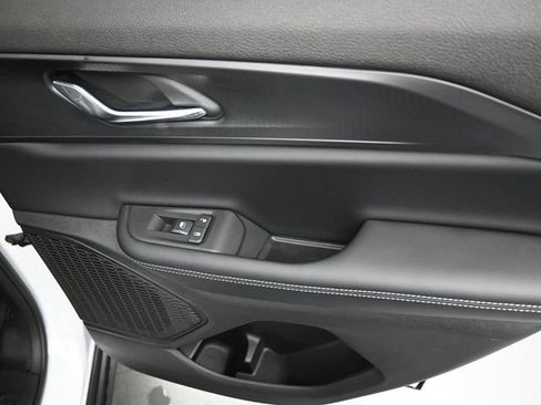 New 2025 Jeep Grand Cherokee Altitude AWD/4WD image 13