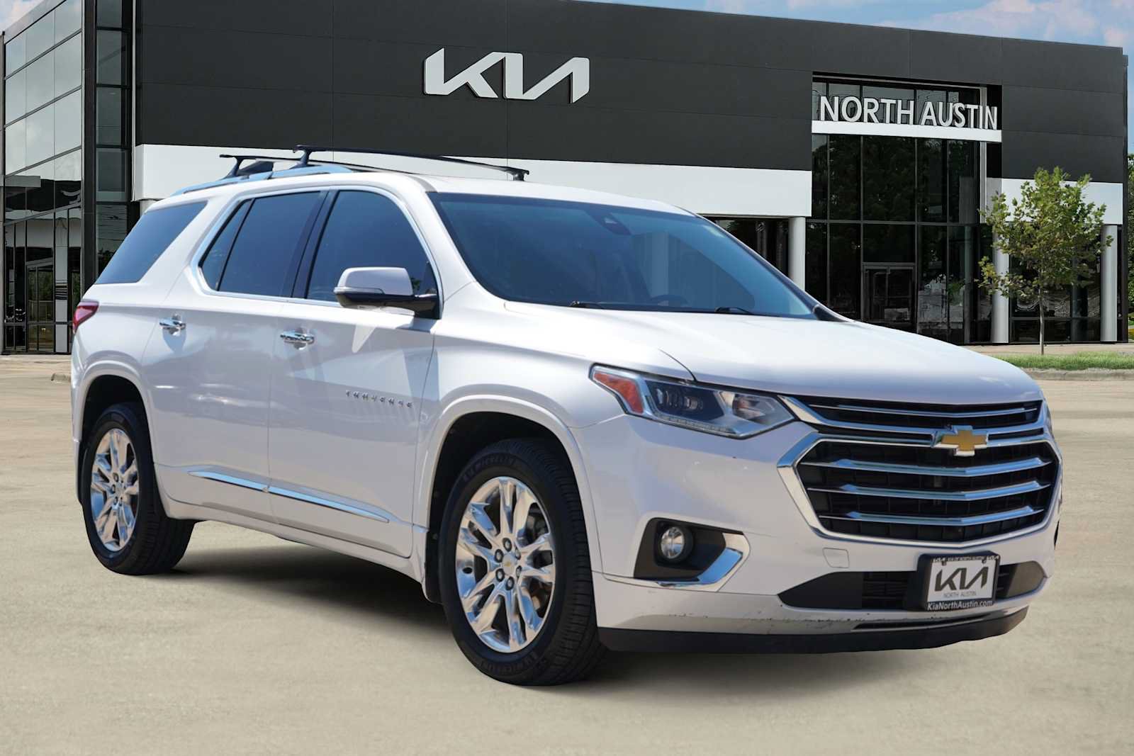 Used 2018 Chevrolet Traverse High Country w/ LPO, Cargo Package AWD/4WD image 6