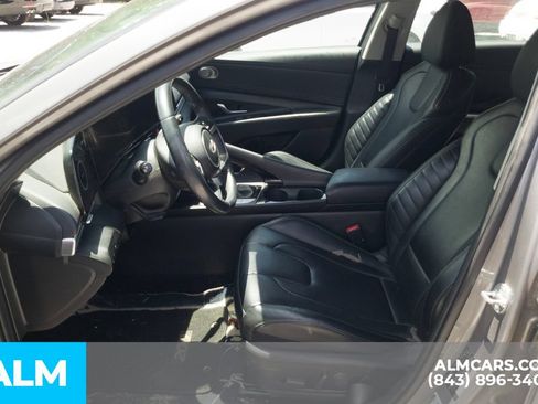Used 2024 Hyundai Elantra Limited FWD image 6