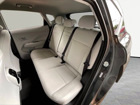 Used 2024 Hyundai Kona SEL FWD image 21