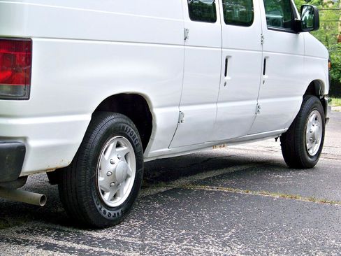 Used 2013 Ford E-150 and Econoline 150 w/ PWR Group image 27