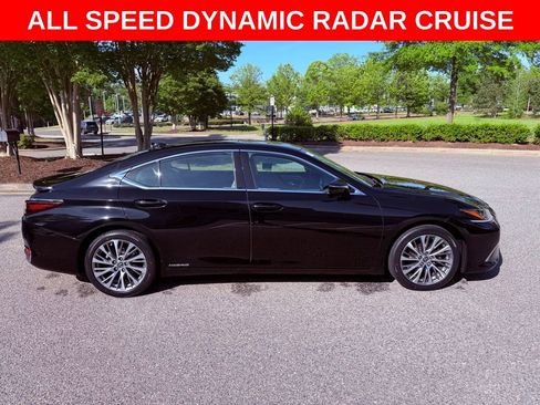 Used 2020 Lexus ES 300h w/ Premium Package image 9