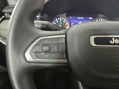 Certified 2022 Jeep Compass Limited AWD/4WD image 16