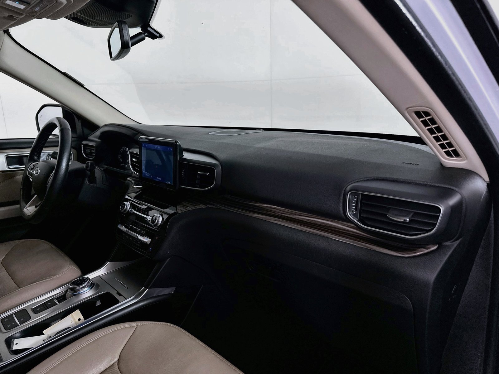 Used 2022 Ford Explorer Limited RWD image 29