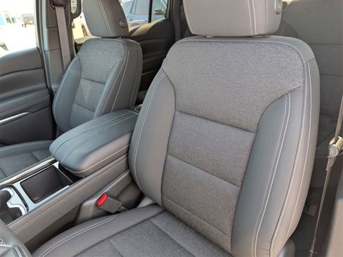 New 2026 Chevrolet Traverse LT image 16