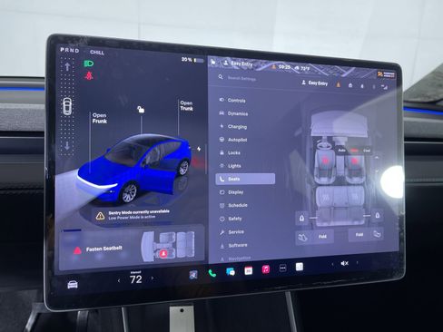 Used 2026 Tesla Model Y AWD image 20