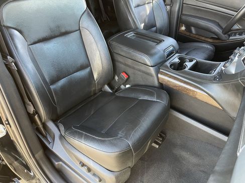 Used 2020 Chevrolet Tahoe LT RWD image 11