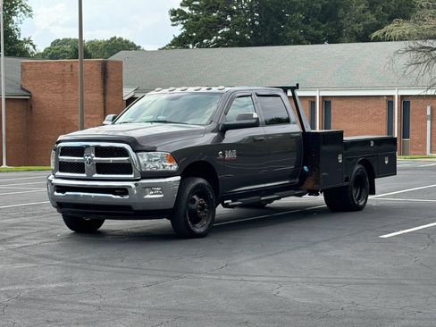 Used 2018 RAM 3500 Tradesman w/ Chrome Appearance Group AWD/4WD image 1