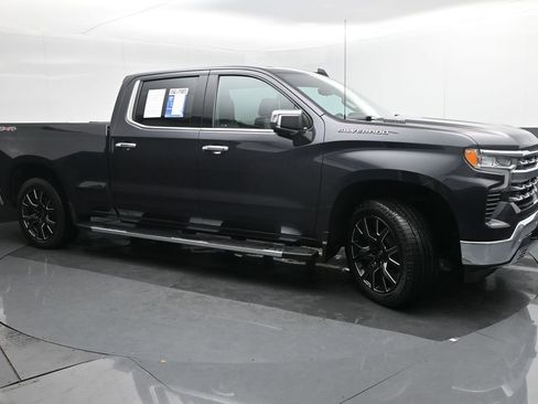 Used 2022 Chevrolet Silverado 1500 LTZ w/ LTZ Premium Package image 7