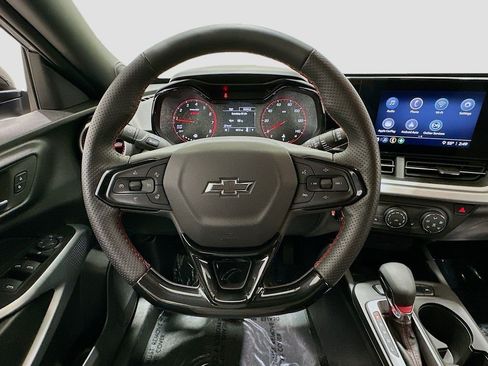 Certified 2026 Chevrolet Trax RS w/ Sunroof Package image 12