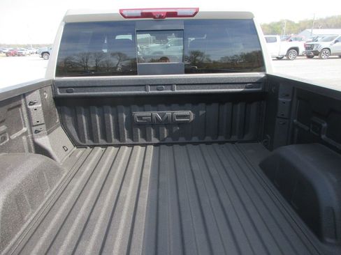 New 2026 GMC Sierra 1500 Denali Ultimate AWD/4WD image 7
