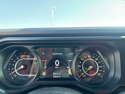 Used 2024 Jeep Wrangler Unlimited Rubicon 392 AWD/4WD image 18