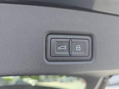 Certified 2025 Audi Q5 Premium w/ Premium Plus AWD/4WD image 25