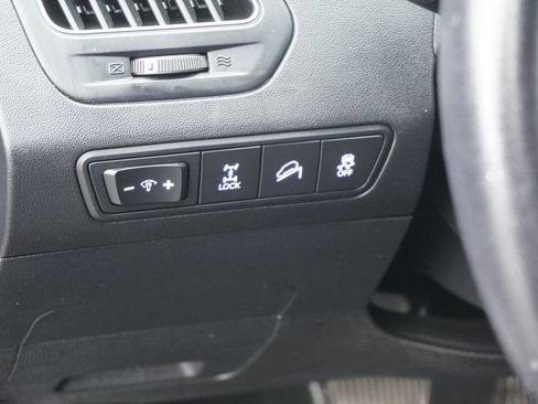 Used 2012 Hyundai Tucson GLS image 16