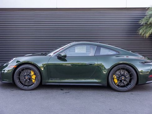 Certified 2026 Porsche 911 Carrera 4 GTS AWD/4WD image 2