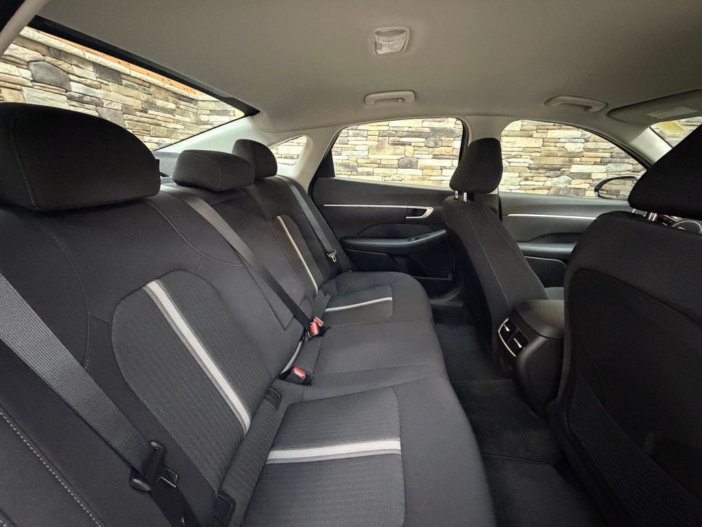 Used 2025 Hyundai Sonata SEL FWD image 29