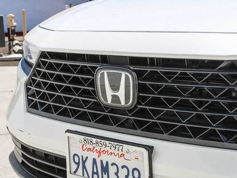 Used 2024 Honda Accord Sport image 11