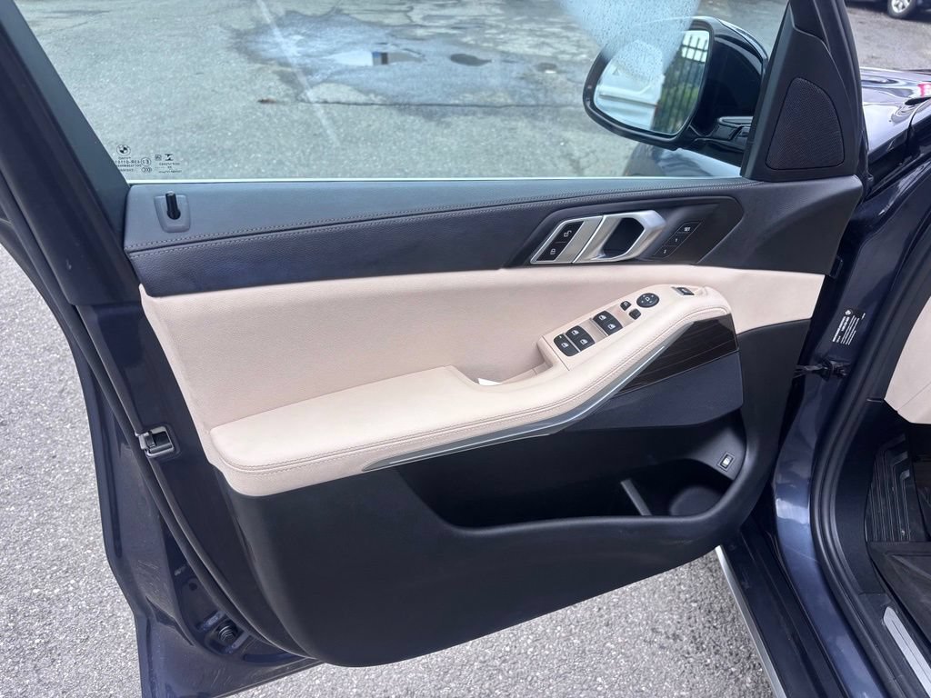 Used 2021 BMW X5 xDrive45e AWD/4WD image 12