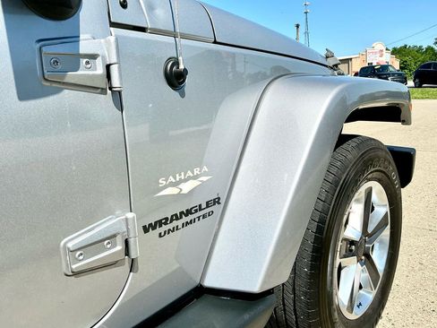 Used 2014 Jeep Wrangler Unlimited Sahara AWD/4WD image 25