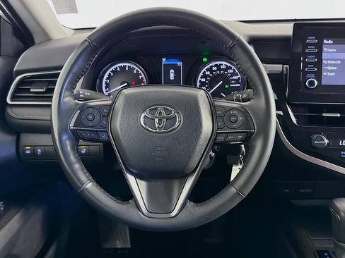 Used 2024 Toyota Camry SE FWD image 14