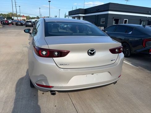 Used 2024 MAZDA MAZDA3 s FWD image 4
