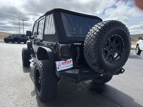 Used 2013 Jeep Wrangler Unlimited Rubicon w/ Connectivity Group image 7