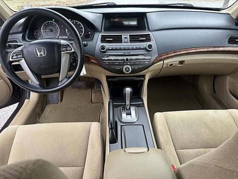 Used 2011 Honda Accord EX image 11