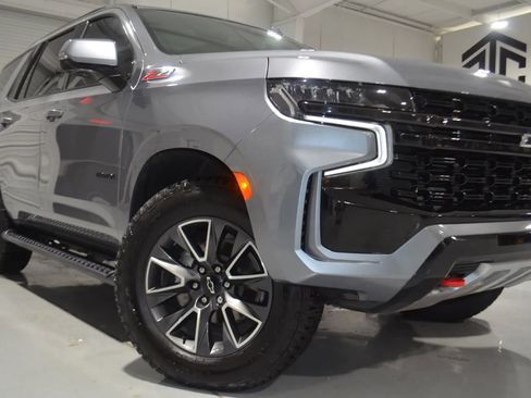 Used 2022 Chevrolet Tahoe Z71 w/ Luxury Package image 3