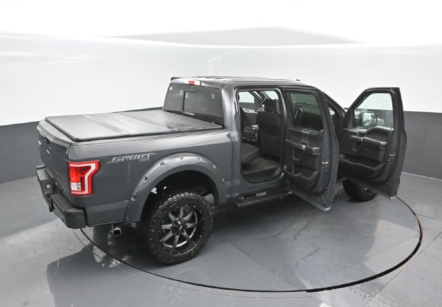 Used 2016 Ford F150 XLT w/ Equipment Group 302A Luxury AWD/4WD image 24