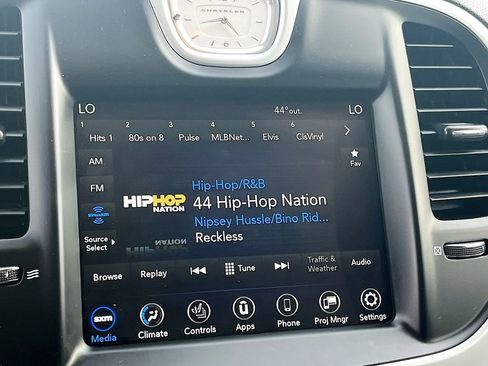 Used 2023 Chrysler 300 Touring L image 14