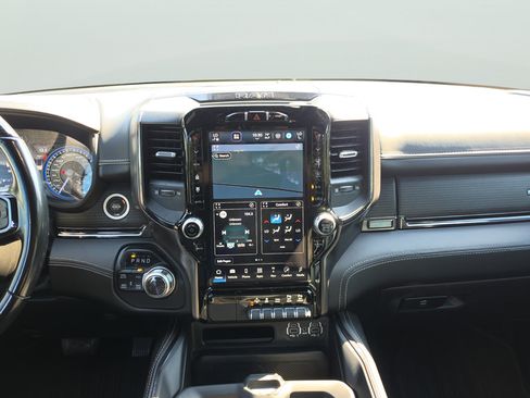 Used 2022 RAM 1500 Limited AWD/4WD image 12