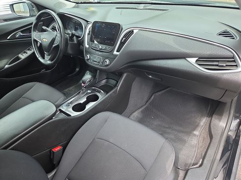 Used 2022 Chevrolet Malibu RS FWD image 18