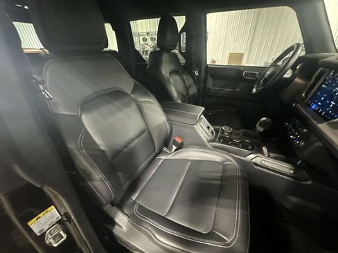 Used 2025 Ford Bronco Outer Banks AWD/4WD image 32