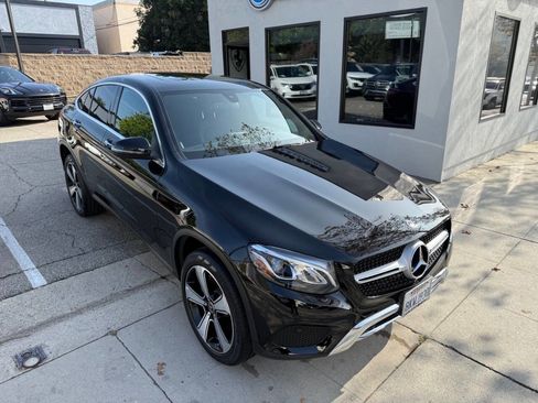 Used 2019 Mercedes-Benz GLC 300 4MATIC Coupe image 13