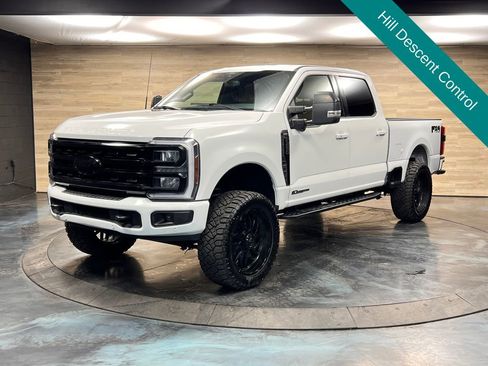 Used 2024 Ford F250 Lariat w/ Sport Appearance Package image 5