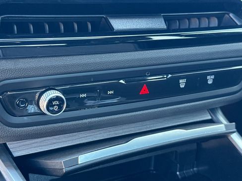 Certified 2026 BMW 330i Sedan w/ Premium Package RWD image 27