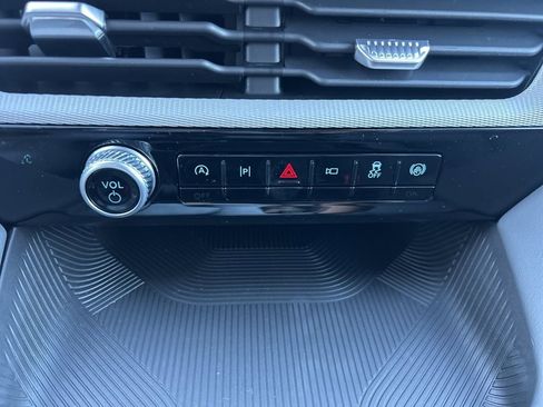 New 2026 Ford Explorer Active image 27