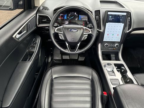 Used 2024 Ford Edge SEL w/ Convenience Package AWD/4WD image 11