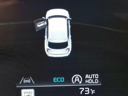 Used 2023 Kia Telluride EX w/ EX Captain's Chair Package image 8