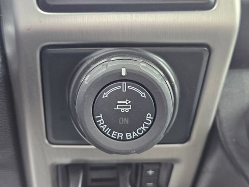 Used 2018 Ford F150 Platinum w/ Technology Package AWD/4WD image 28