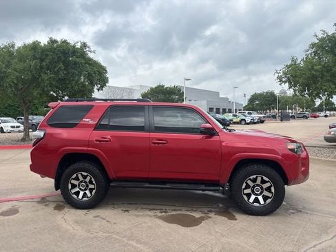 Used 2019 Toyota 4Runner TRD Off-Road image 4