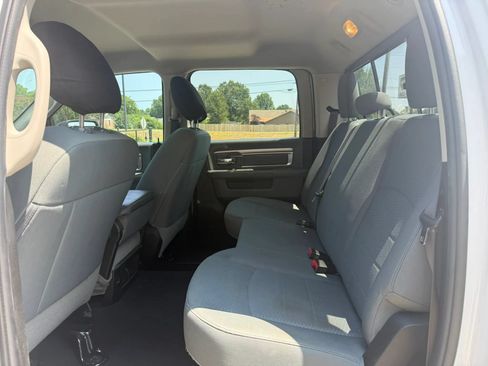 Used 2019 RAM 1500 Classic SLT RWD image 15