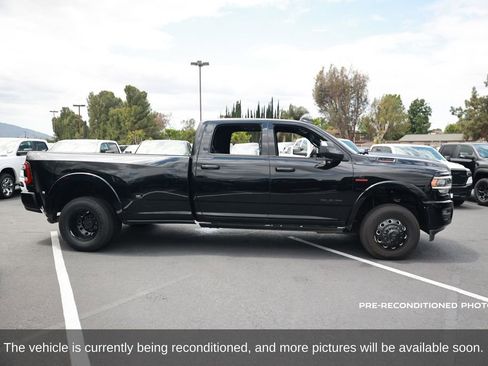 Used 2022 RAM 3500 Laramie AWD/4WD image 7